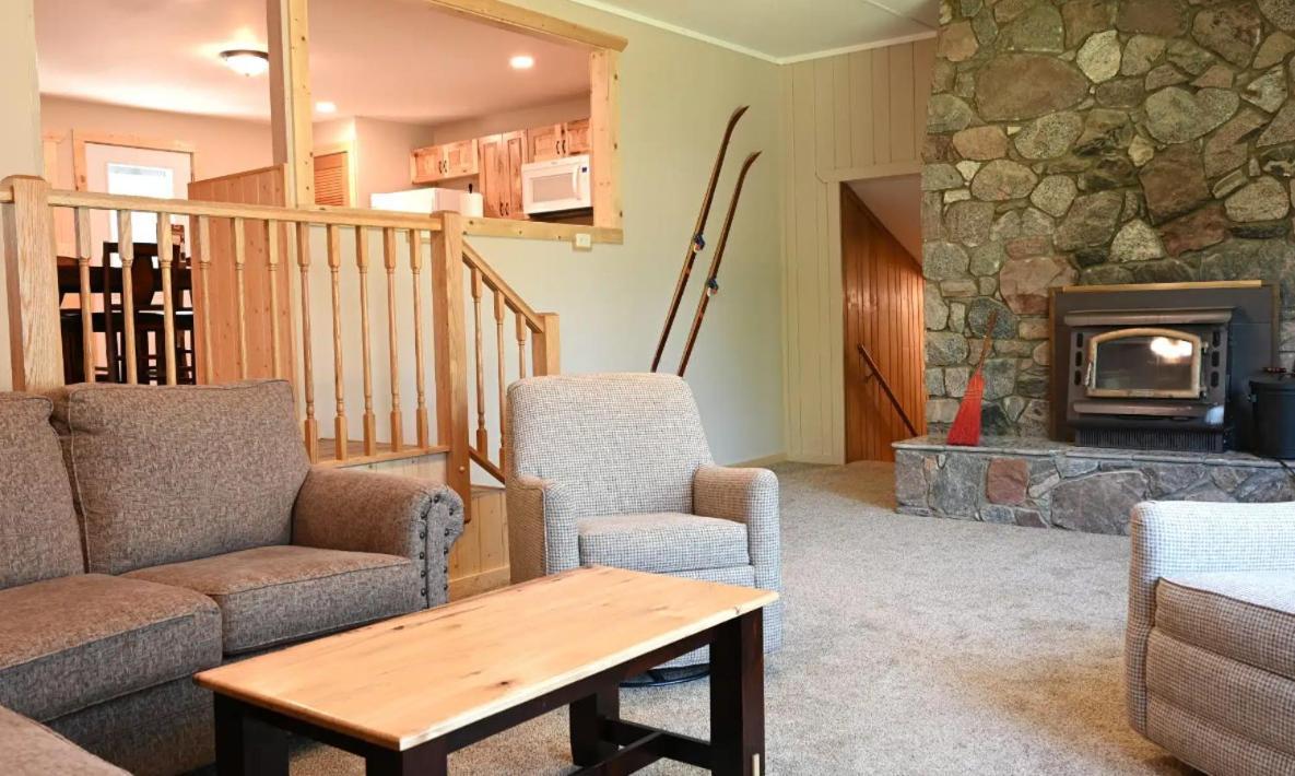 Gunflint Lodge Grand Marais Bagian luar foto