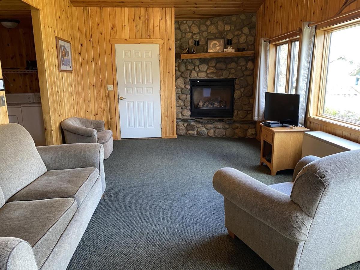 Gunflint Lodge Grand Marais Bagian luar foto
